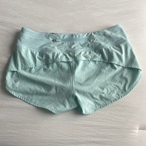 Speed Up Low-Rise Shorts 2.5”